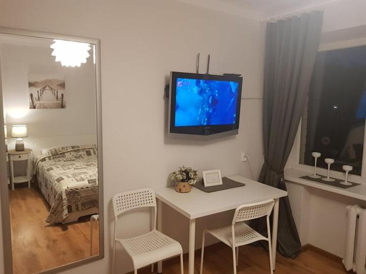 Karoso Apartment room 1